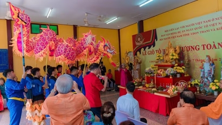 Vietnamese community in Thailand commemorate Hung Kings